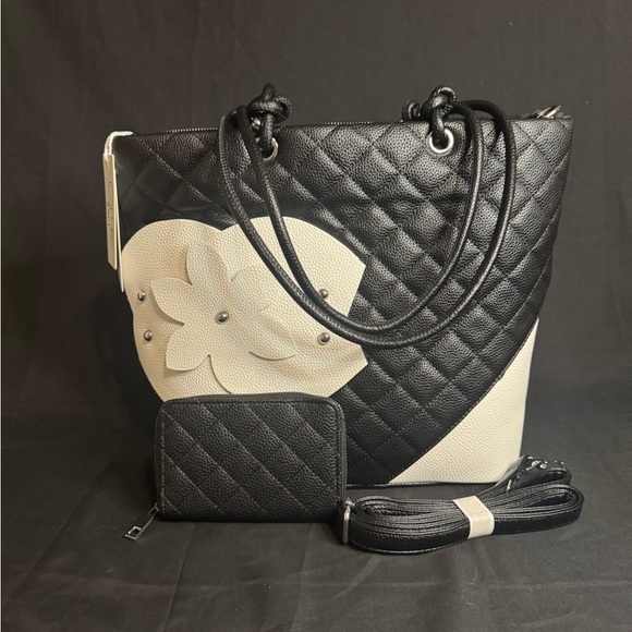 Handbags - Elegant Black and Cream Quilted Women's Bag Set